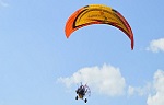 Vuelo en parapente con motor