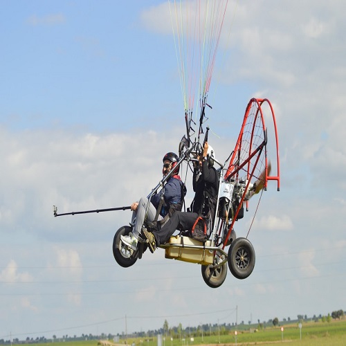 Vuelo en parapente con motor - Le&oacute;n